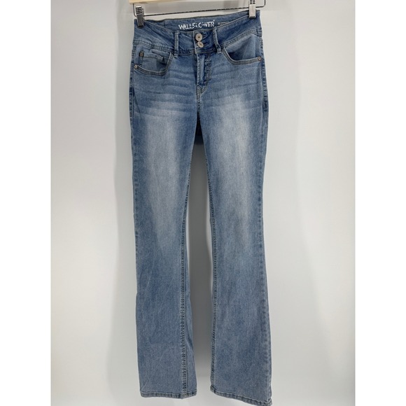 Wallflower Denim - WallFlower Luscious Curvy Fit Bootcut Jeans Light Wash Blue Size 5 Long